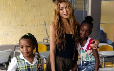Shakira reconstruirá universidad y 10 colegios afectados por el terremoto en Colombia