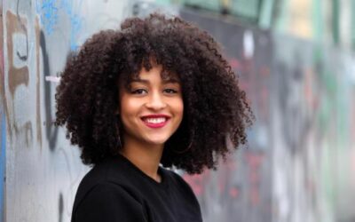 Cómo superar el estigma como Latinas de tener “el cabello malo”