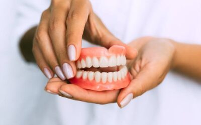 Dra. Vivian Menéndez advierte sobre tendencias para blanquear los dientes