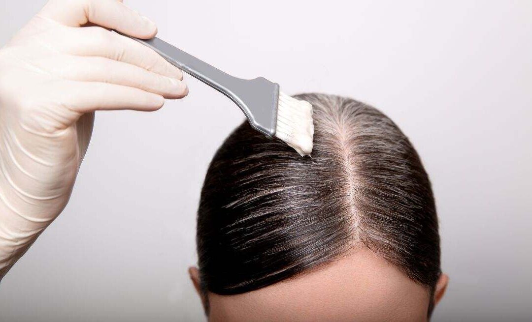 Embarazo y belleza: ¿es seguro teñirse el cabello?