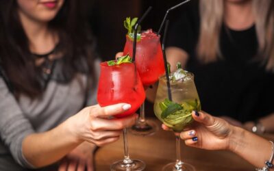 5 cócteles para mujeres estilo “Sex and the City”: ¿cómo prepararlos?