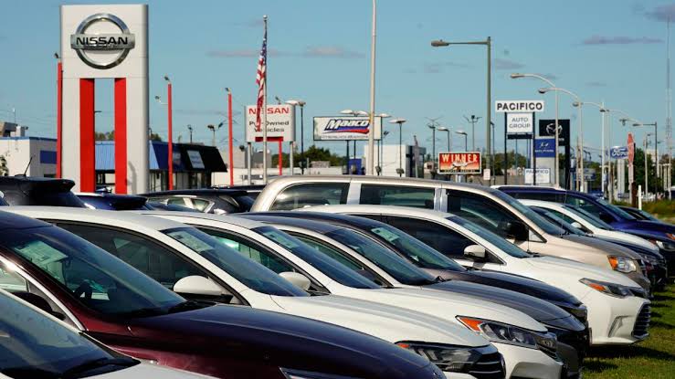 Precios de autos en EE. UU. se elevan a niveles históricos