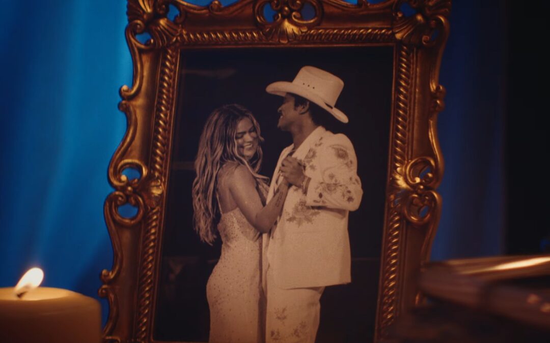 Karol G protagoniza videoclip con Bruno Mars: ¿romance confirmado?
