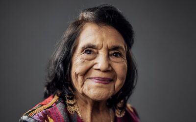 Adiós a Dolores Huerta, histórica defensora de trabajadores agrícolas e inmigrantes en EE. UU.