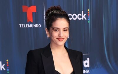 Rosalía honra a los hispanos en los Premios Billboard de la Música Latina