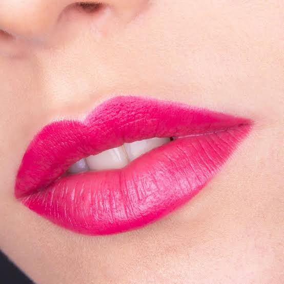 labiales para mujeres maduras